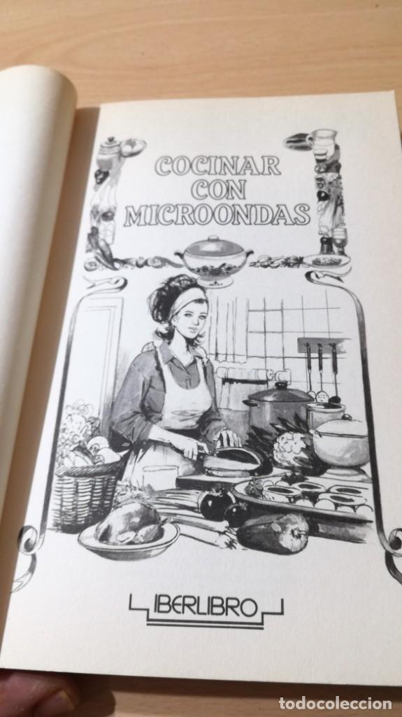 Libros de segunda mano: COCINAR CON MICROONDAS - IBER LIBRO		M103 - Foto 4