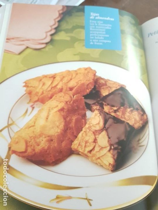 Libros de segunda mano: LAROUSSE POSTRES, PIERRE HERME - Foto 3