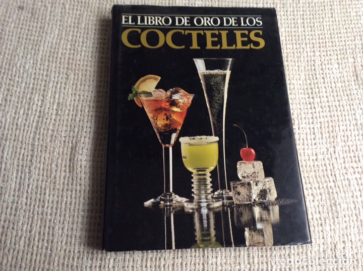 Libros de segunda mano: EL GRAN LIBRO DE ORO DE LOS C&Oacute;CTELES - Foto 1