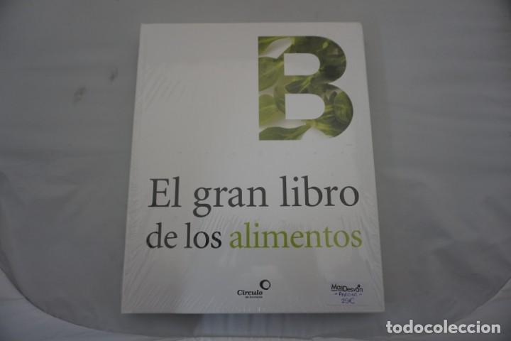 Libros de segunda mano: 20B - (PRECINTADO) EL GRAN LIBRO DE LOS ALIMENTOS / CIRCULO DE LECTORES - Foto 1