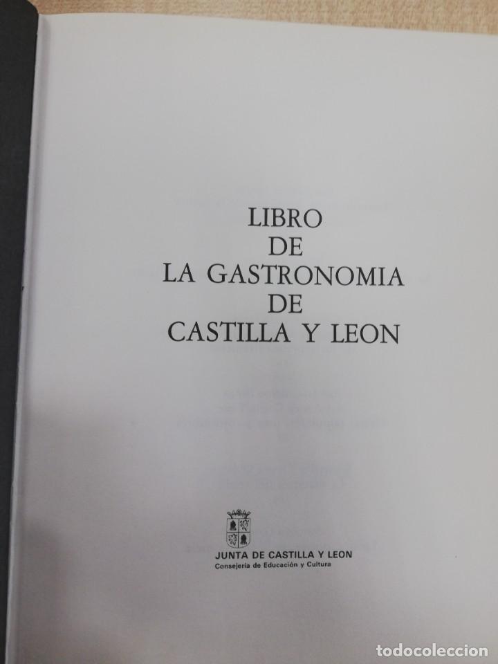 Libros de segunda mano: LIBRO DE LA GASTRONOM&Iacute;A DE CASTILLA Y LE&Oacute;N - VVAA - Foto 5
