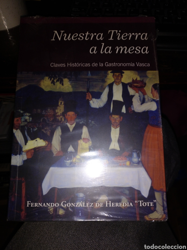 Libros de segunda mano: Nuestra tierra a la mesa. precintado - Foto 1