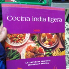 Libros de segunda mano: COCINA INDIA LIGERA. ROSHI RAZZAQ.. Lote 313553888