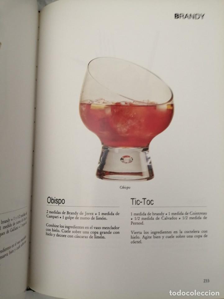 Libros de segunda mano: EL LIBRO DE ORO DE LOS C&Oacute;CTELES - Foto 5