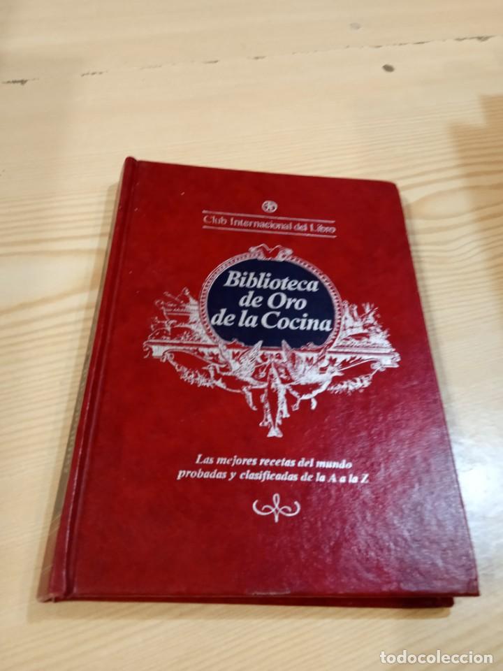 Libros de segunda mano: M-70 LIBRO BIBLIOTECA DE ORO DE LA COCINA TECNICAS BASICAS - Foto 1