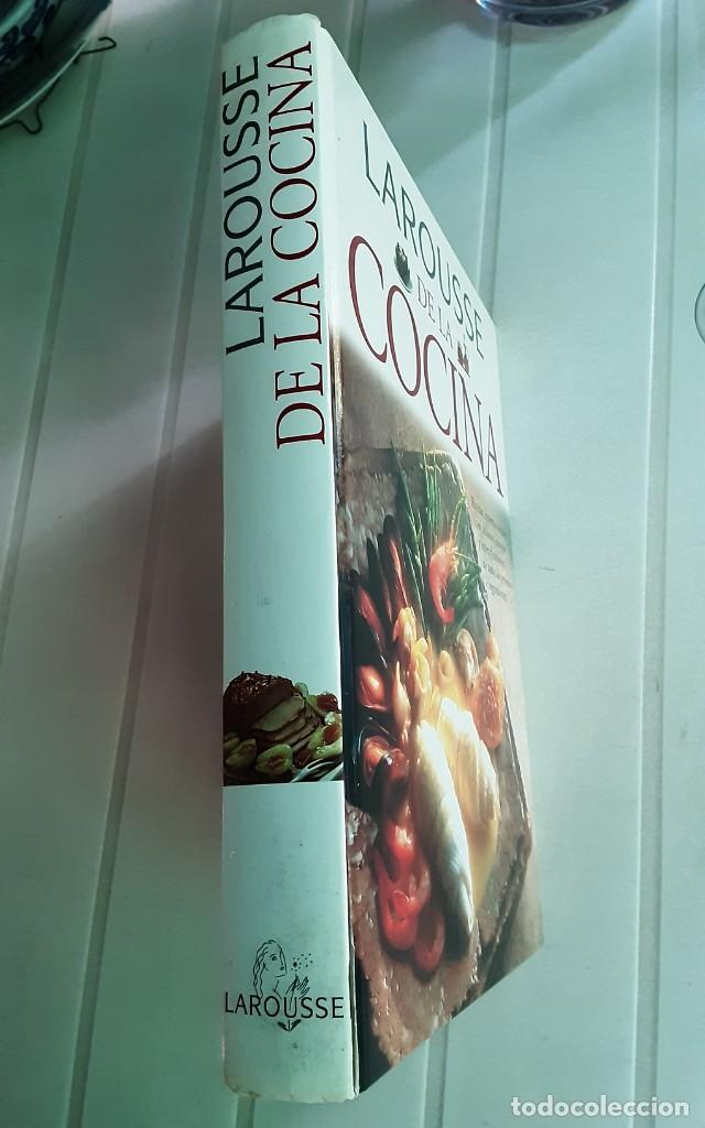 Libros de segunda mano: Larousse de la cocina - Larousse 2000 - Foto 2