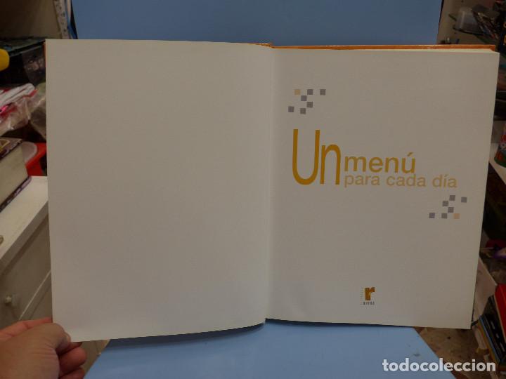 Libros de segunda mano: UN MENU PARA CADA DIA DE EDICIONES RUEDA - Foto 4
