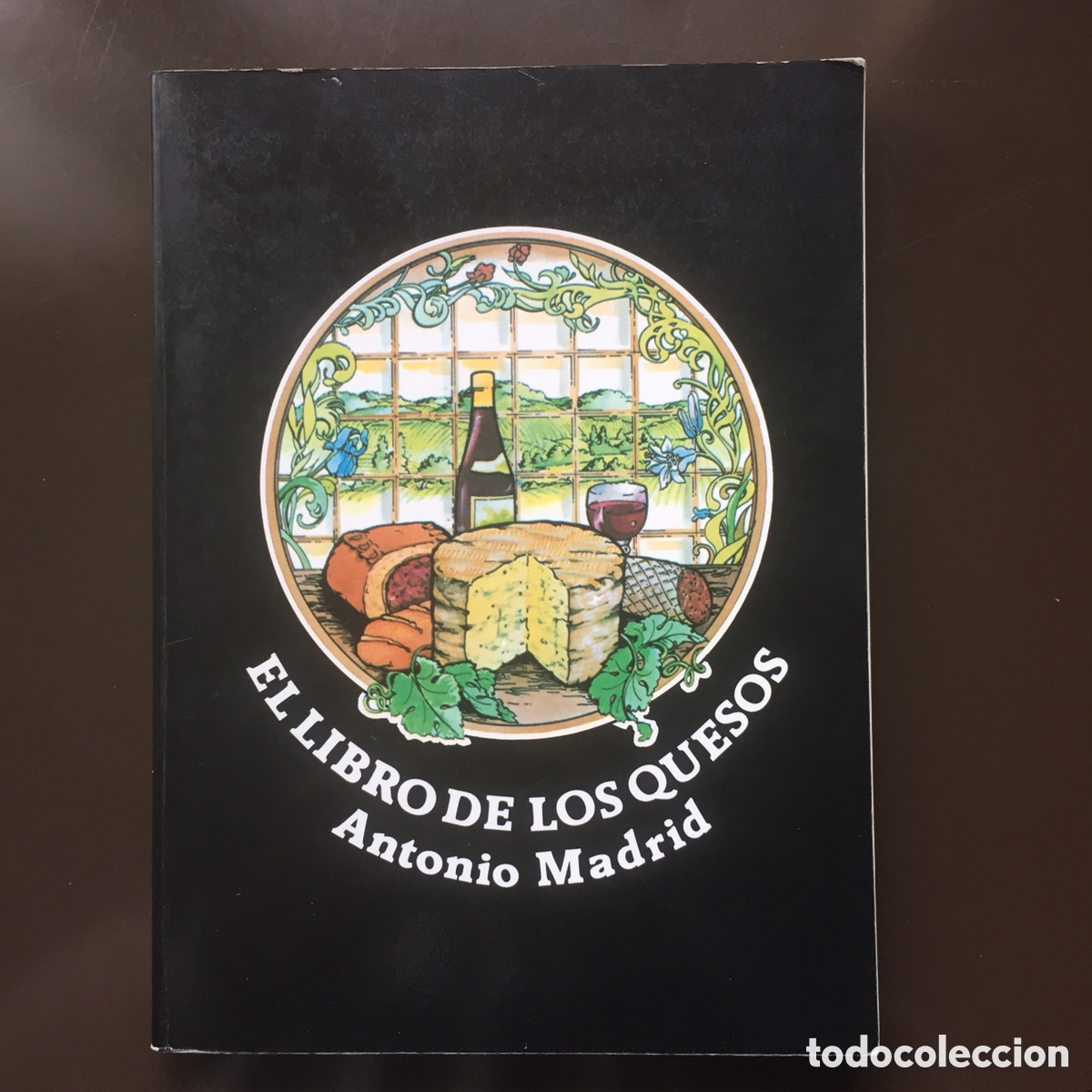 Libros de segunda mano: EL LIBRO DE LOS QUESOS ANTONIO MADRID 1983 - Foto 1