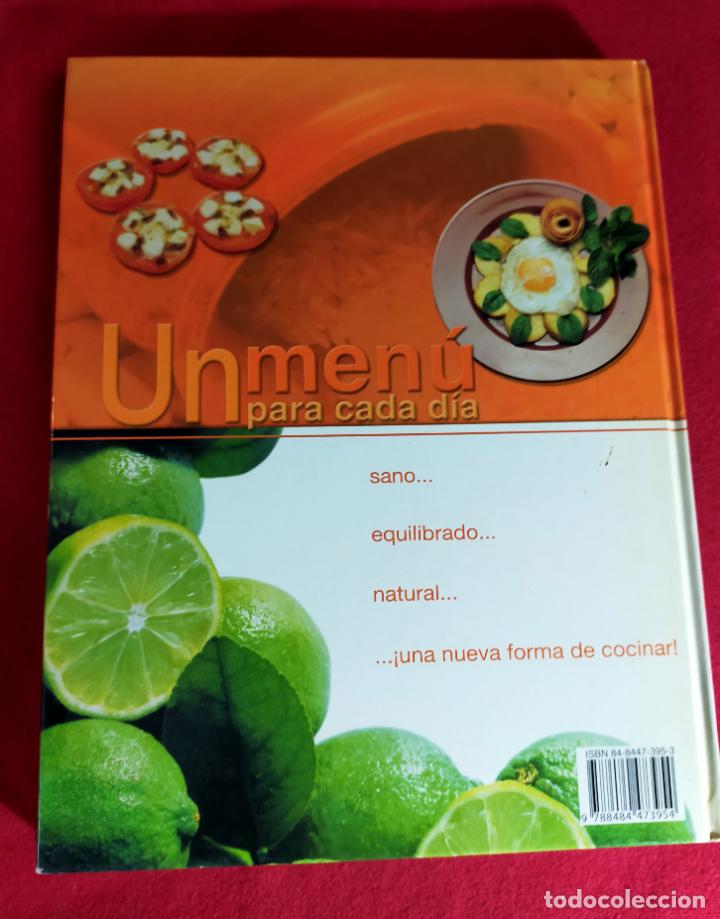 Libros de segunda mano: UN MENU PARA CADA DIA - Foto 2