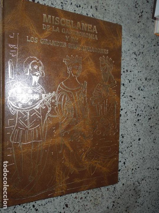 Gebrauchte B&uuml;cher: MISCELANEA DE LA GASTRONOM&Iacute;A Y DE LOS GRANDES RESTAURADORES - MIGUEL CARBAJO - 1990.