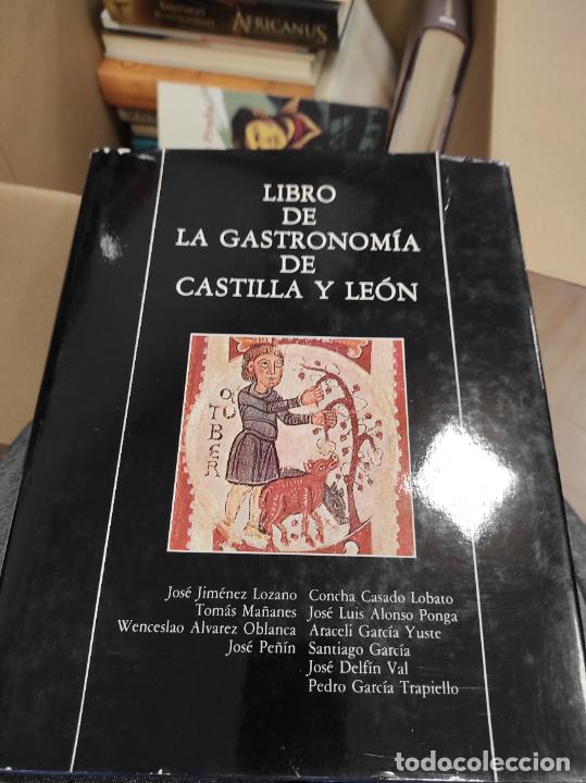 Second hand books: EL LIBRO DE LA GASTRONOM&Iacute;A DE CASTILLA Y LE&Oacute;N . JUNTA DE CYL