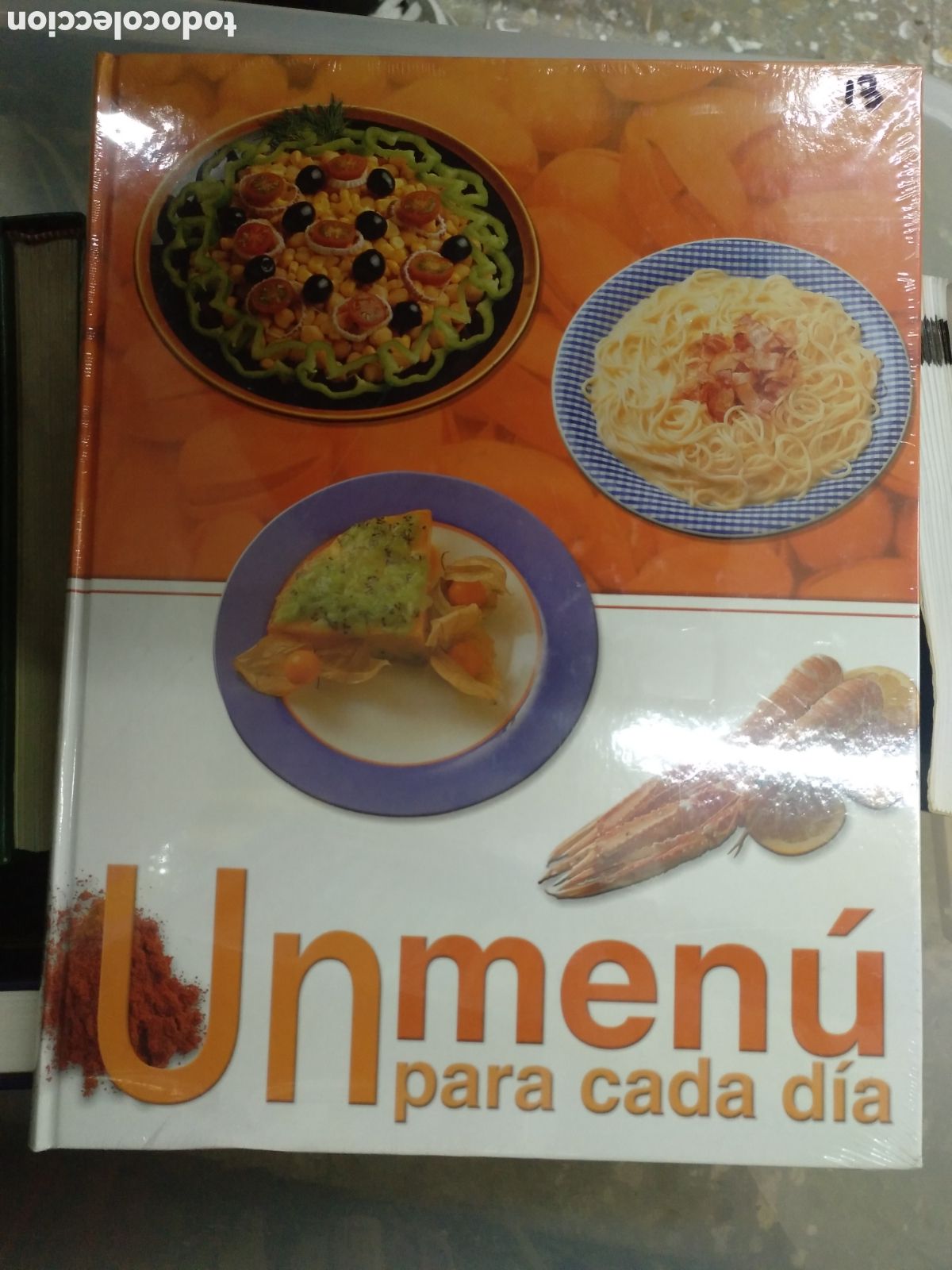 Libros de segunda mano: UN MENU PARA CADA DIA. EDICIONES RUEDA. 2006 - Foto 1