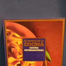 Libros de segunda mano: EL MUNDO DE LA COCINA...COCINA INTERNACIONAL...CLUB INTERNACIONAL DEL LIBRO...1996 ..