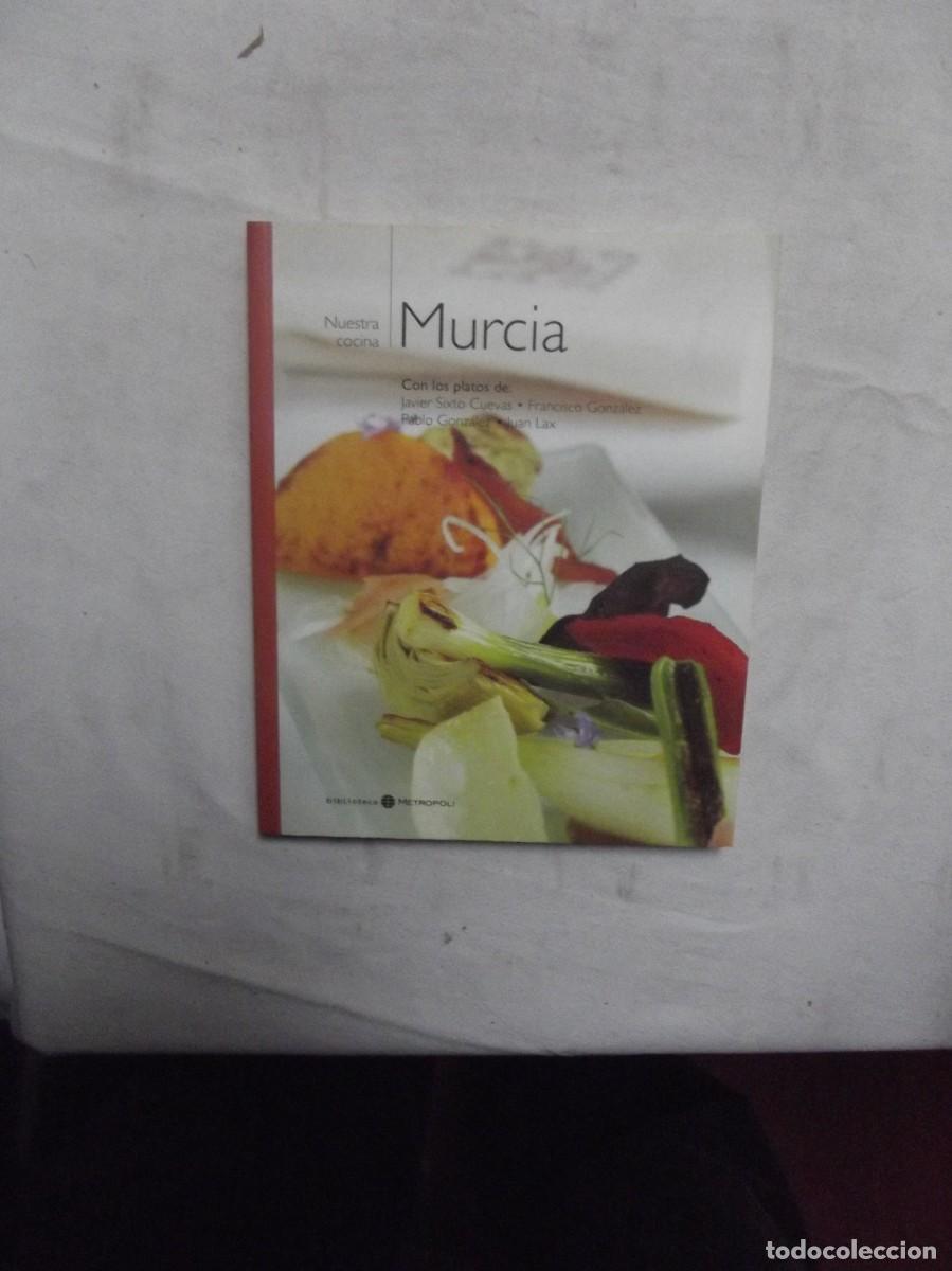 Libros de segunda mano: NUESTRA COCINA MURCIA - Foto 1