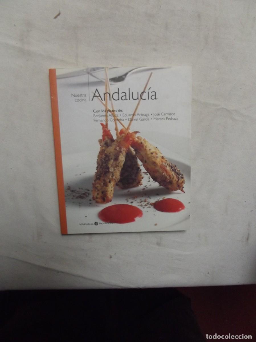 Libros de segunda mano: NUESTRA COCINA ANDALUCIA - Foto 1