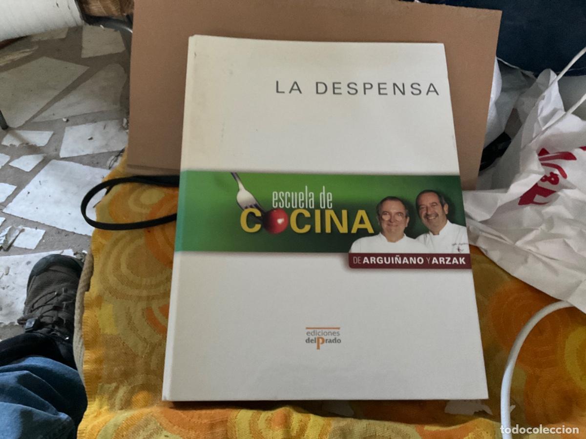 Second hand books: ESCUELA DE COCINA DE ARGUI&Ntilde;ANO Y ARZAK. CARPETA LA DESPENSA del prado