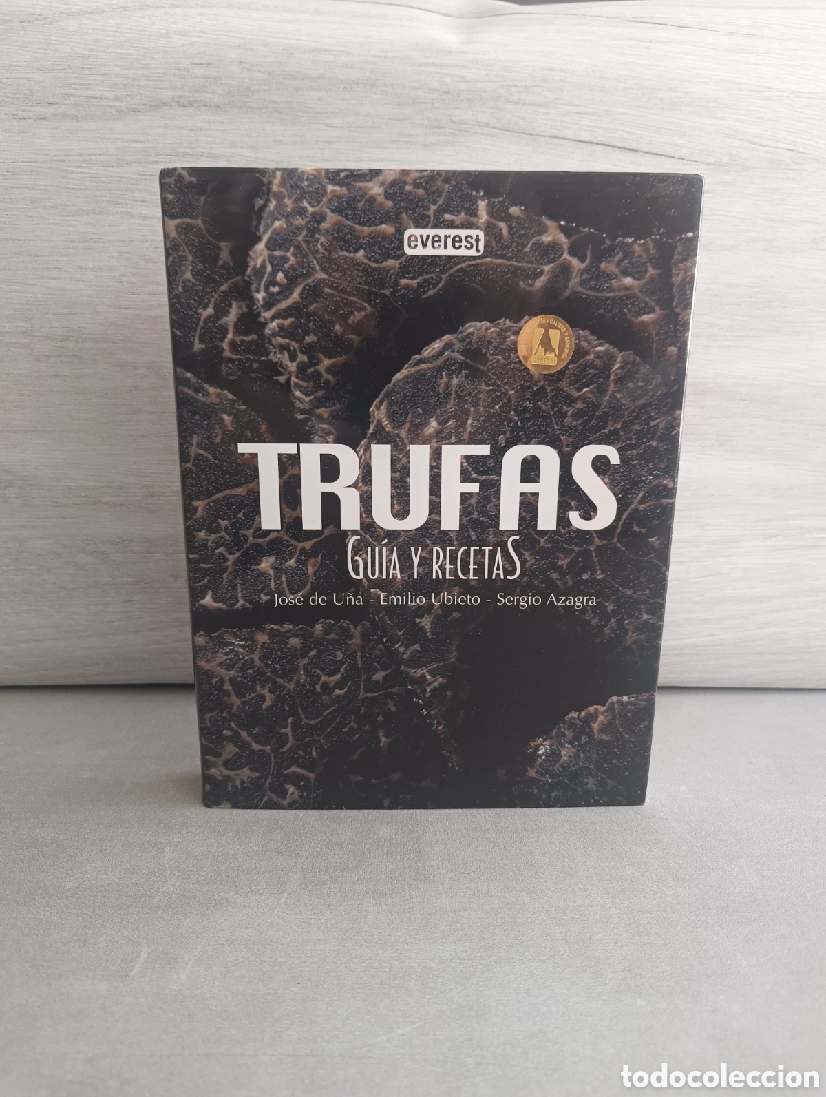 Gebrauchte B&uuml;cher: TRUFAS. GU&Iacute;A Y RECETAS - JOS&Eacute; DE U&Ntilde;A - EMILIO UBIETO - SERGIO AZAGRA.