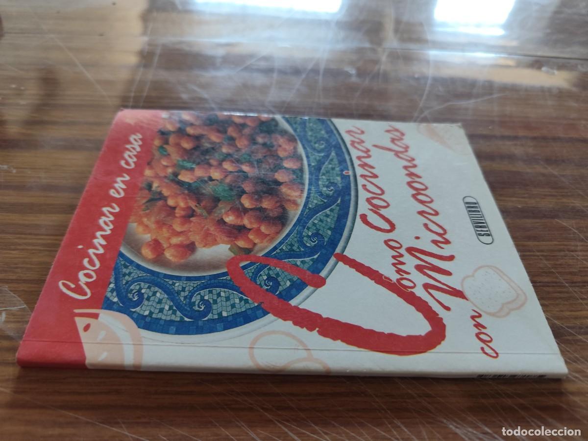 Libros de segunda mano: COMO COCINAR CON MICROONDAS / / EVA 149 / SERVILIBRO - Foto 1