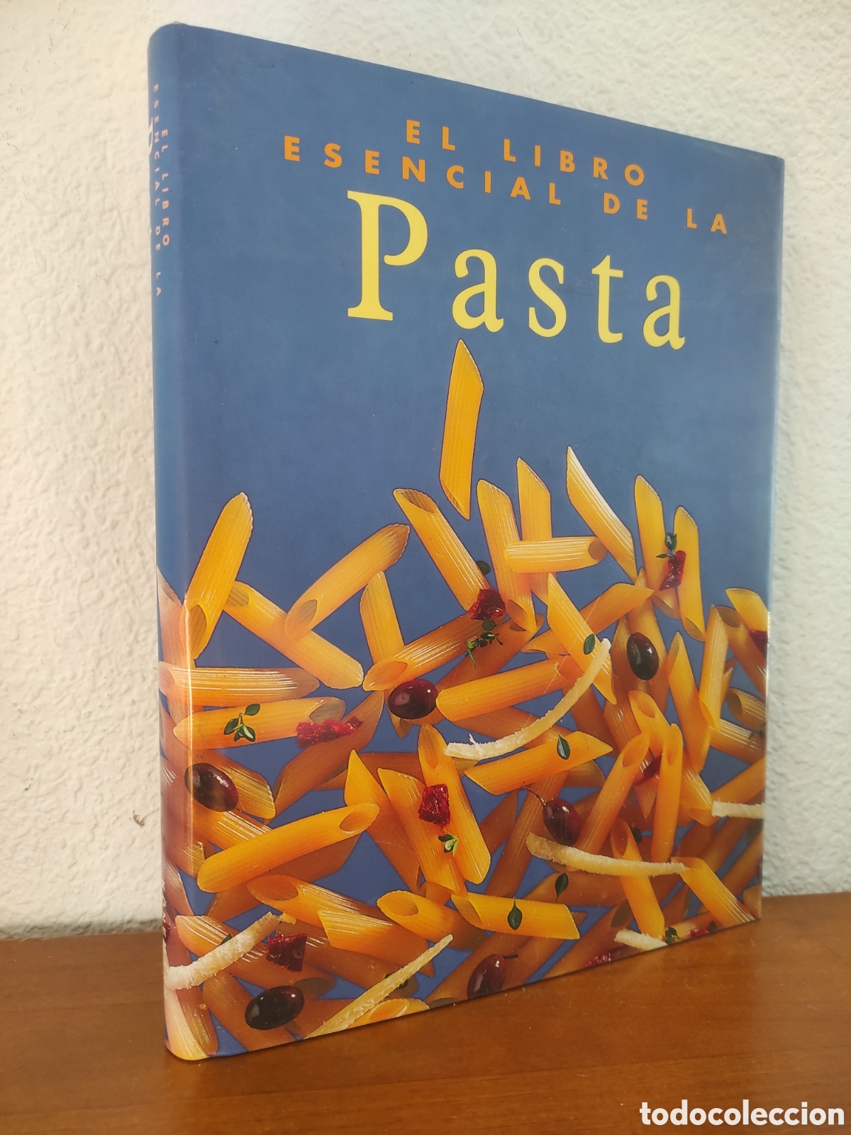 Libros de segunda mano: EL LIBRO ESENCIAL DE LA PASTA - Foto 1