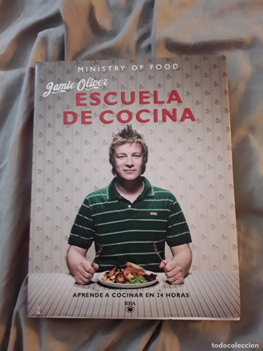 Libros de segunda mano: Escuela de cocina (Ministry of food), de Jamie Oliver. RBA. Excelente estado.