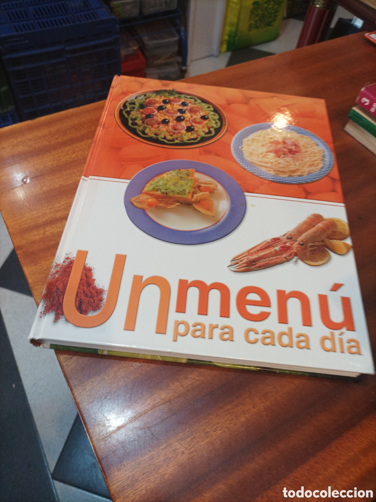 Libros de segunda mano: UN MEN&Uacute; PARA CADA D&Iacute;A.EDICIONRS RUEDA