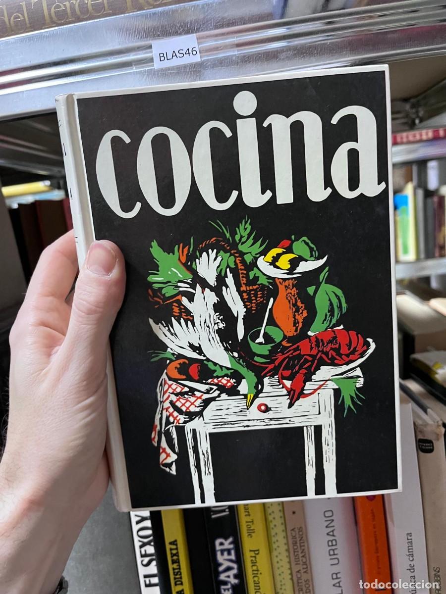 Libros de segunda mano: BLAS46 Manual de cocina (Recetario de la Secci&oacute;n Femenina) de Ana Mar&iacute;a Herrera y Ruiz (Autor)