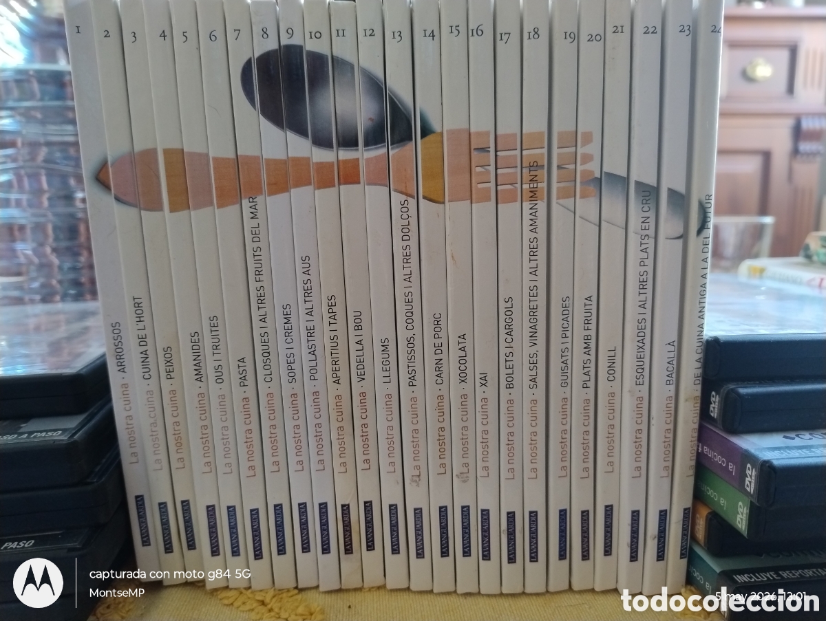 Libros de segunda mano: Colecci&oacute;n Completa &rdquo;La nostra cuina&rdquo; - 24 Tomos (La Vanguardia)