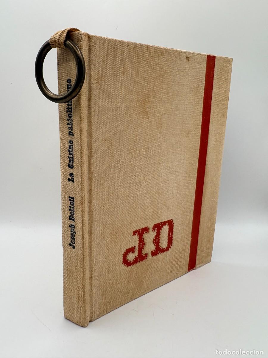 Libros de segunda mano: La Cuisine Pal&eacute;olithique, Joseph Deltell - Edici&oacute;n Robert Morel, 1965 - Pieza de dise&ntilde;o editorial