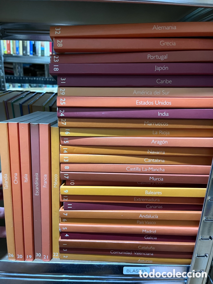 Libros de segunda mano: Blas71D colecci&oacute;n completa 32 tomos Cocinas del mundo.
