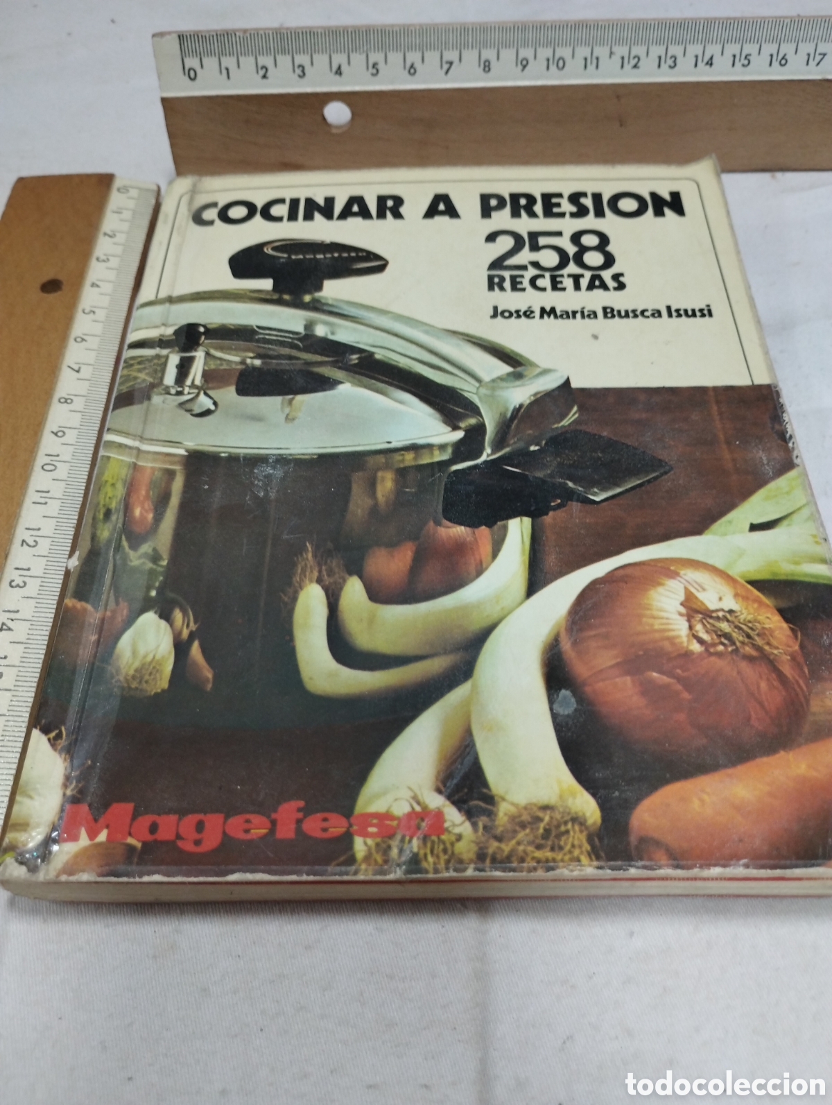 Libros de segunda mano: Cocinar a presi&oacute;n. 258 recetas. Jos&eacute; Mar&iacute;a Busca.