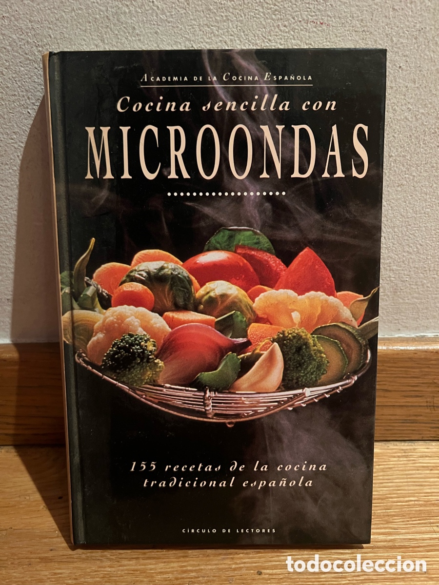 Libros de segunda mano: Cocina sencilla con MICROONDAS 155 recetas de la cocina tradicional espa&ntilde;ola