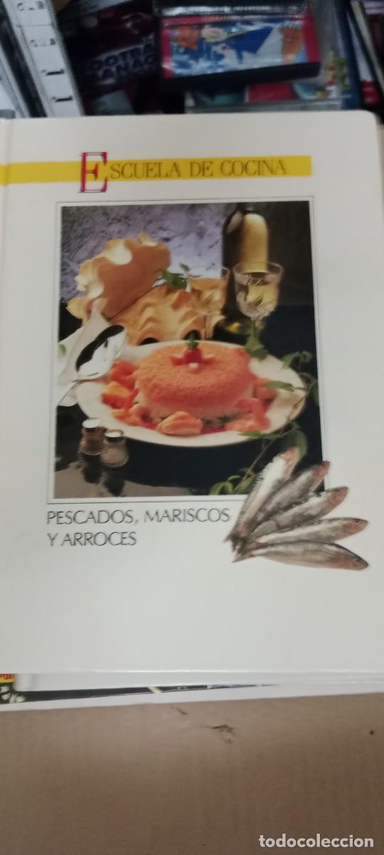 Libros de segunda mano: LOTE DE DOS LIBROS ESCUELA DE COCINA LOS DE FOTO B-BRI