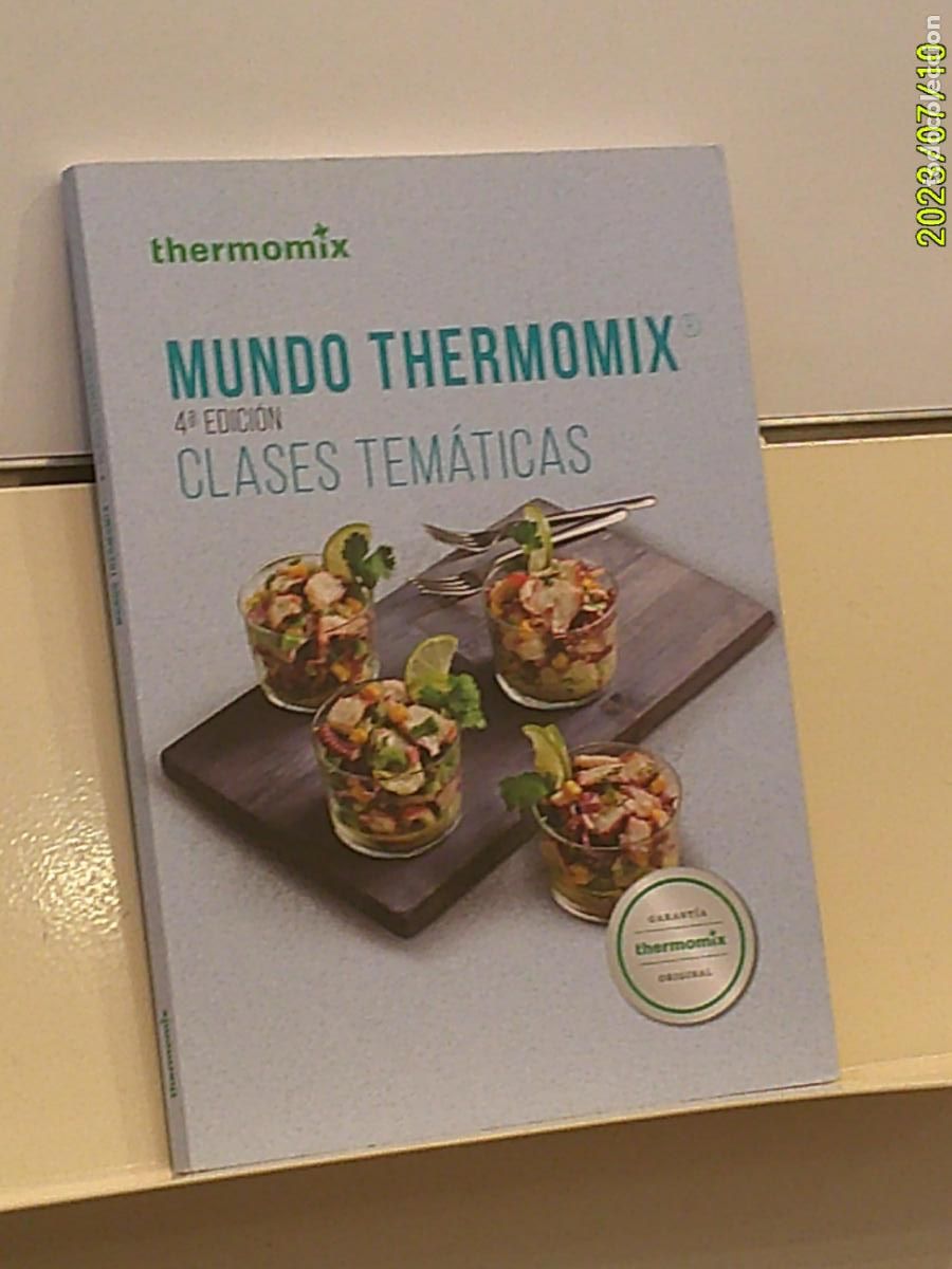 Libros de segunda mano: THERMOMIX MUNDO THERMOMIX CLASES TEMATICAS 4&ordf; EDICION