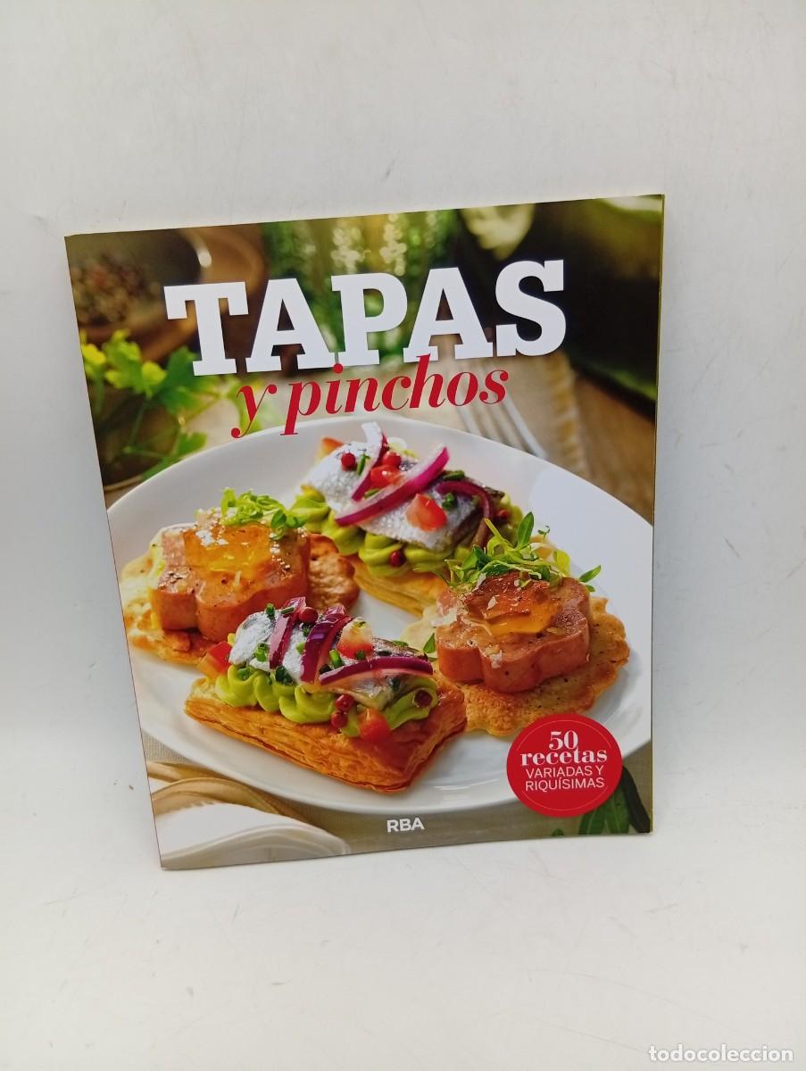 Libros de segunda mano: TAPAS Y PINCHOS. 50 RECETAS VARIADAS Y RIQUISIMAS. EDICION RBA. 2021. PAGS : 118.