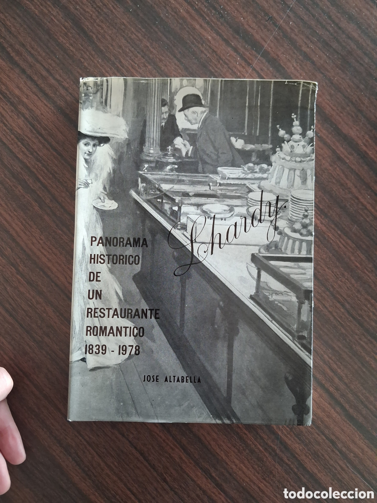 Libros de segunda mano: Lhardy: panorama hist&oacute;rico de un restaurante rom&aacute;ntico, Jos&eacute; Altabella
