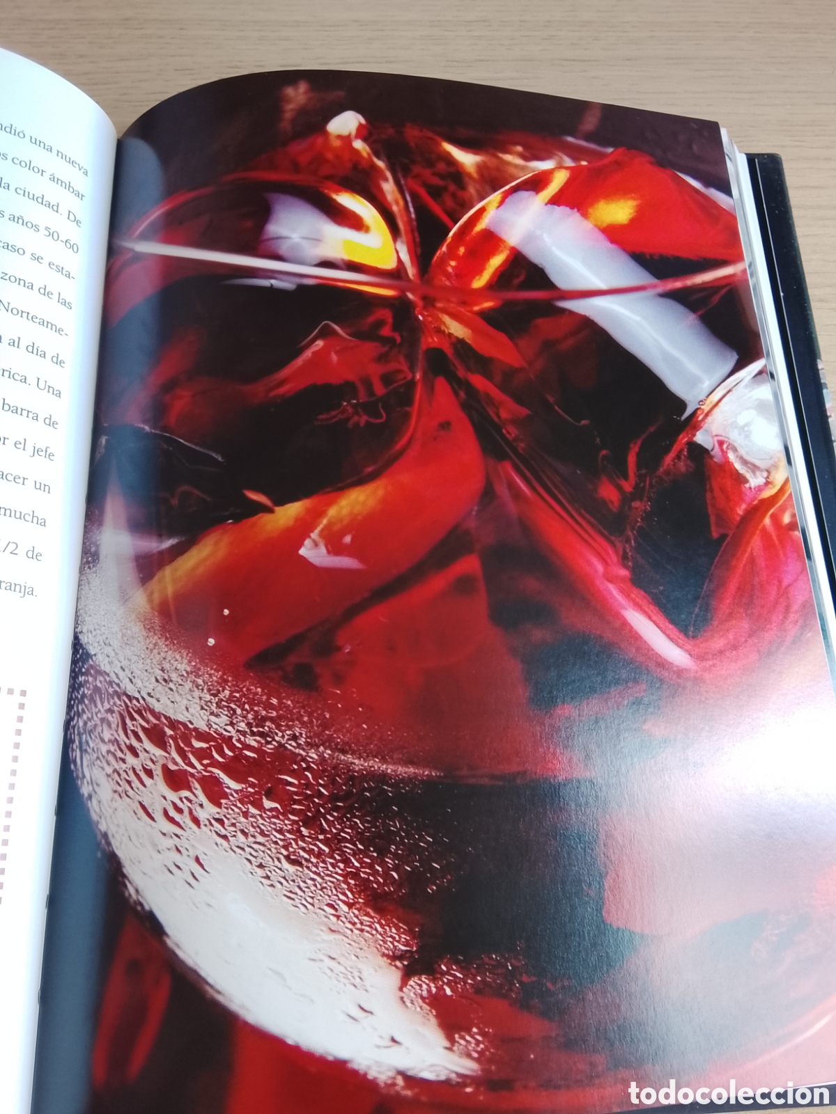 Libros de segunda mano: COCTAILS & DRINKS BOOK - Foto 3