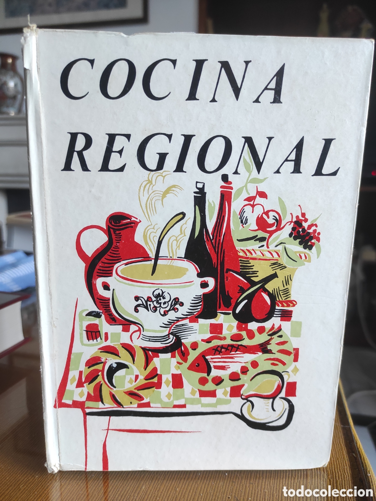 Livros em segunda m&atilde;o: COCINA REGIONAL ESPA&Ntilde;OLA RECETARIO 4&ordf;ED. DELEGACI&Oacute;N NACIONAL DE LA SECCI&Oacute;N FEMENINA MOVIMIENTO