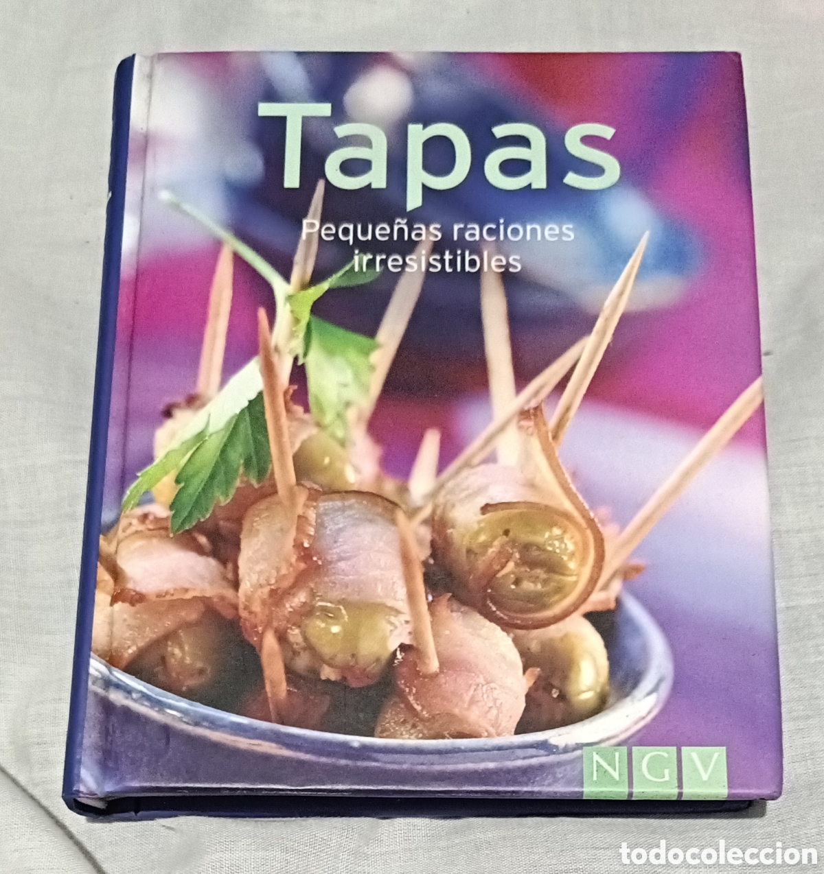 Livros em segunda m&atilde;o: Libro de cocina Tapas Peque&ntilde;as raciones irresistibles - NGV.