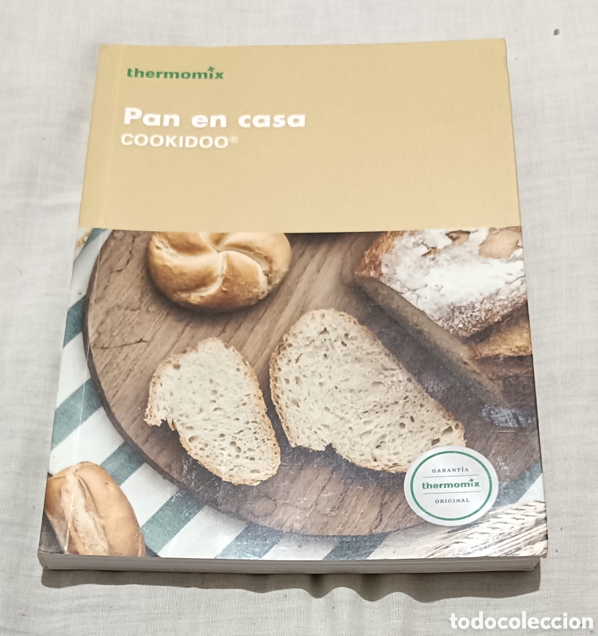 Libros de segunda mano: Libro Thermomix Pan en casa Cookidoo Vorwerk 2020.