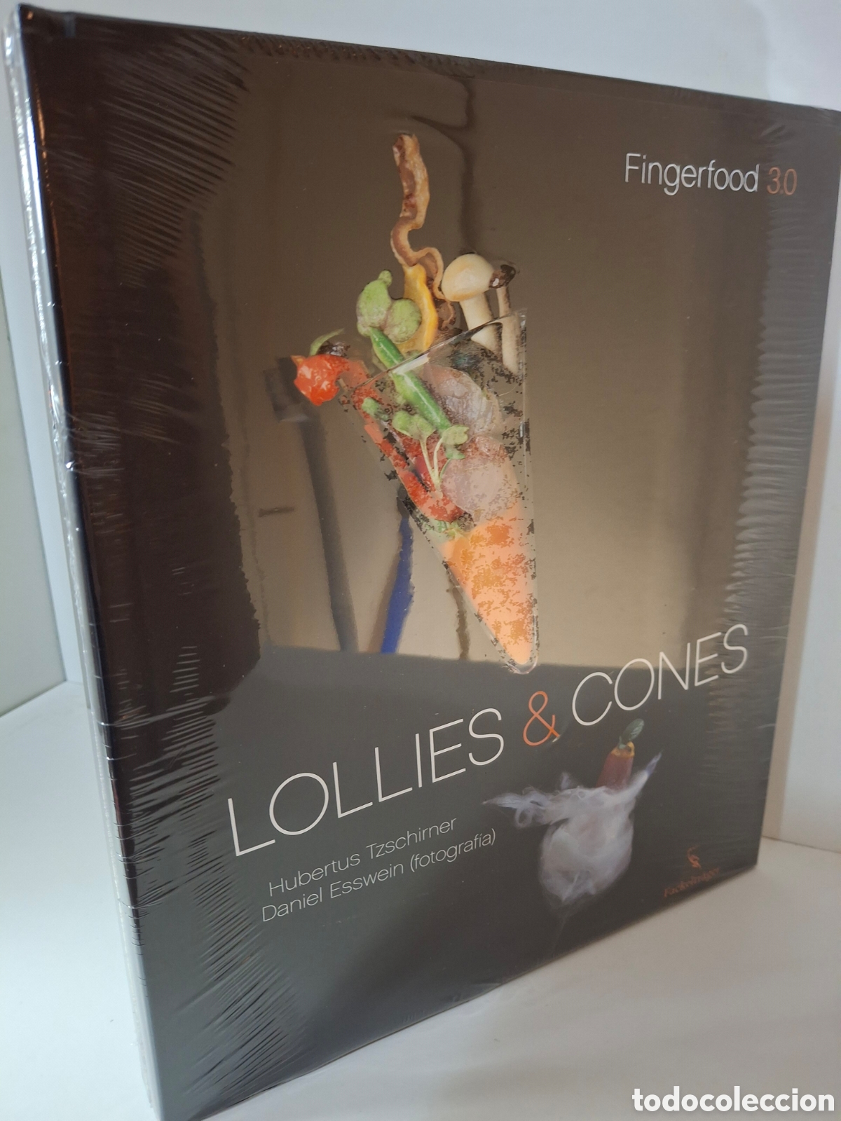Libros de segunda mano: LOLLIES & CONES, FINGERFOOD 3.0., NUEVO, HUBERTUS TZCHIRNER, FAKELTRAGER, 2014