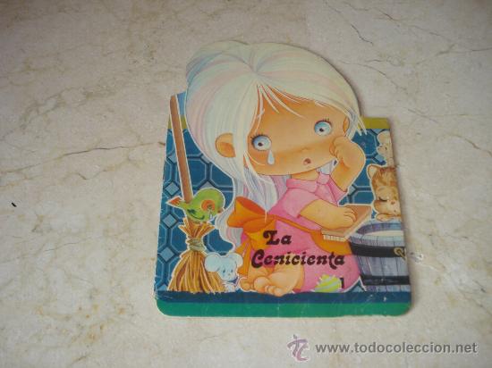 Libros de segunda mano: CUENTO TROQUELADO LA CENICIENTA - EDITORIAL ROMA 1982 - Foto 1