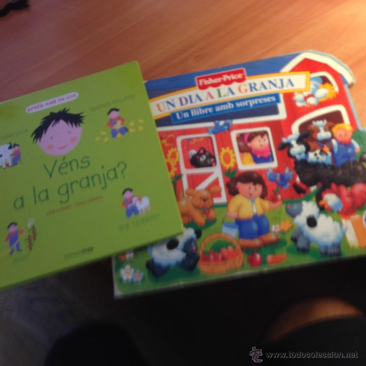 Libros de segunda mano: UN DIA A LA GRANJA +VENS A LA GRANJA ? CATALAN (LB29) - Foto 1