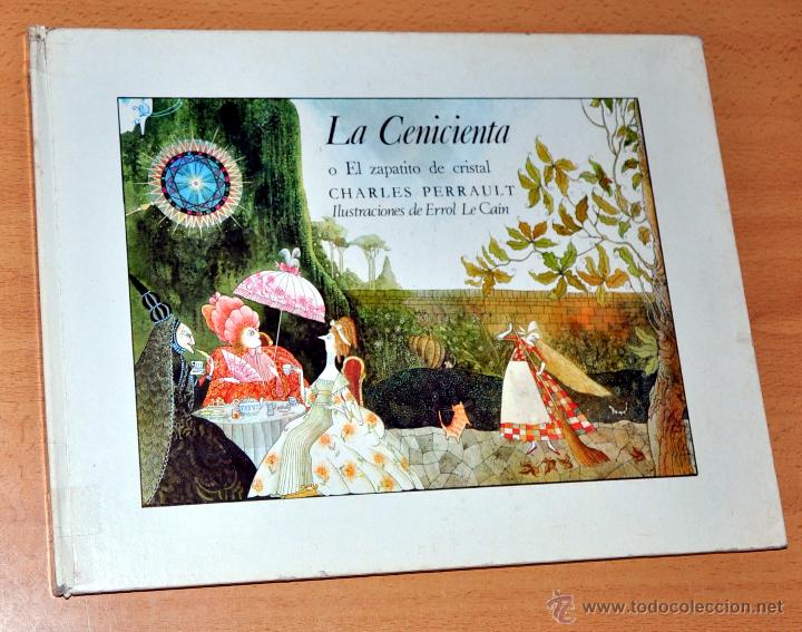 Libros de segunda mano: LA CENICIENTA - de CHARLES PERRAULT - Ediciones ASURI - a&ntilde;o 1982 - Foto 1