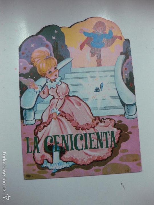 Libros de segunda mano: CUENTO TROQUELADO. LA CENICIENTA. PRODUCCIONES EDITORIALES 1978 - Foto 1