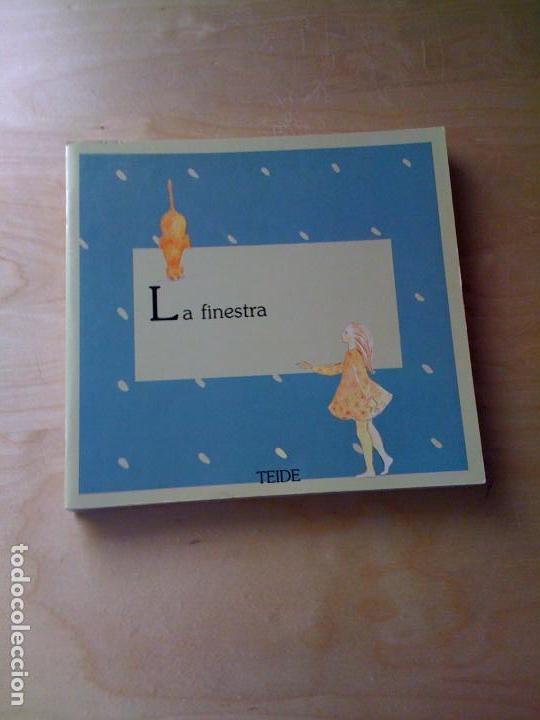 Libros de segunda mano: CUENTO &laquo;LA FINESTRA&raquo; COL&middot;LCCI&Oacute; GRA&Oacute; TEIDE (CATAL&Aacute;N) - Foto 1
