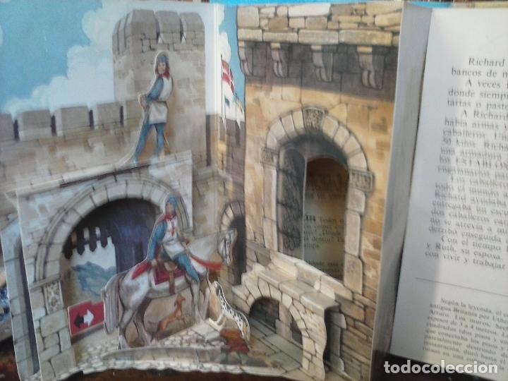 Libros de segunda mano: LIBRO DESPLEGABLE EL CASTILLO DE PENDRAGON - Foto 4