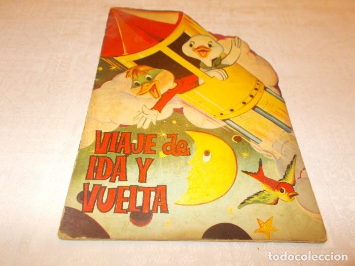 Libros de segunda mano: VIAJE DE IDA Y VUELTA Cuento troquelado - Foto 1