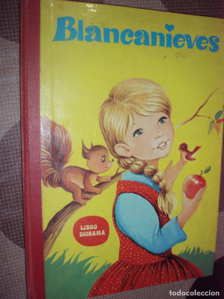 Libros de segunda mano: blancanieves libro diorama editorial roma original - Foto 1