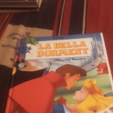 Libros de segunda mano: LA BELLA DORMENT EDICIO CATALA/ANGLES