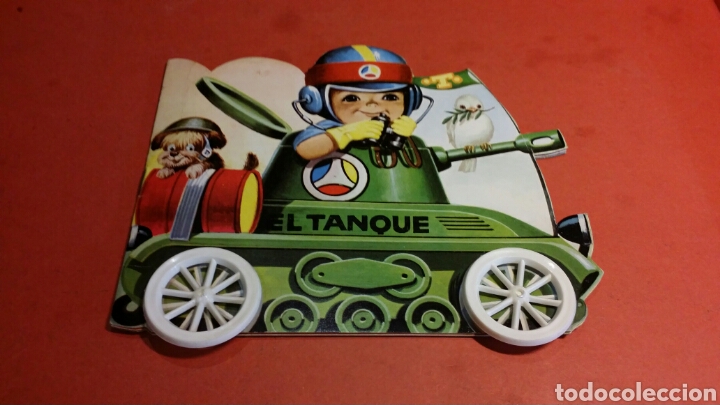 Libros de segunda mano: Cuento troquelado infantil El Tanque rueda feliz n&uacute;mero 5 buen estado